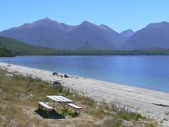 Frasers Beach, Lake Manapouri Frasers Beach, Lake Manapouri